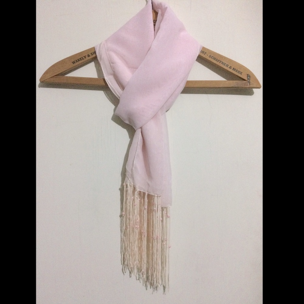 NWOT pearl pink scarf